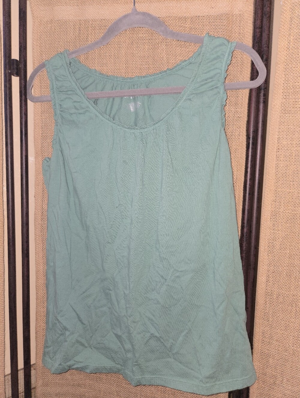 Merona Green Sleeveless Scoop Neck Tank Top Ruffled Edges Large